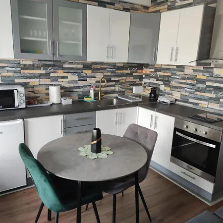 Royal Apartamento Kladovo